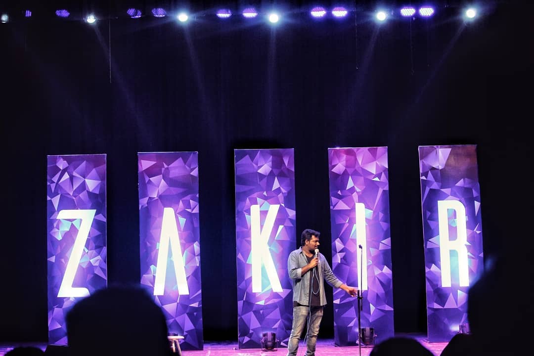 The Comedy Factory,  sakhtlaunda, sakhti, bhai, warrior, standupcomedy, comediansofinstagram, showsinahmedabad, shows, events, fun, rofl, comedyshow, comedy, comedians, setup, beautiful, lights, sound, soldout, awesome, laughterriot