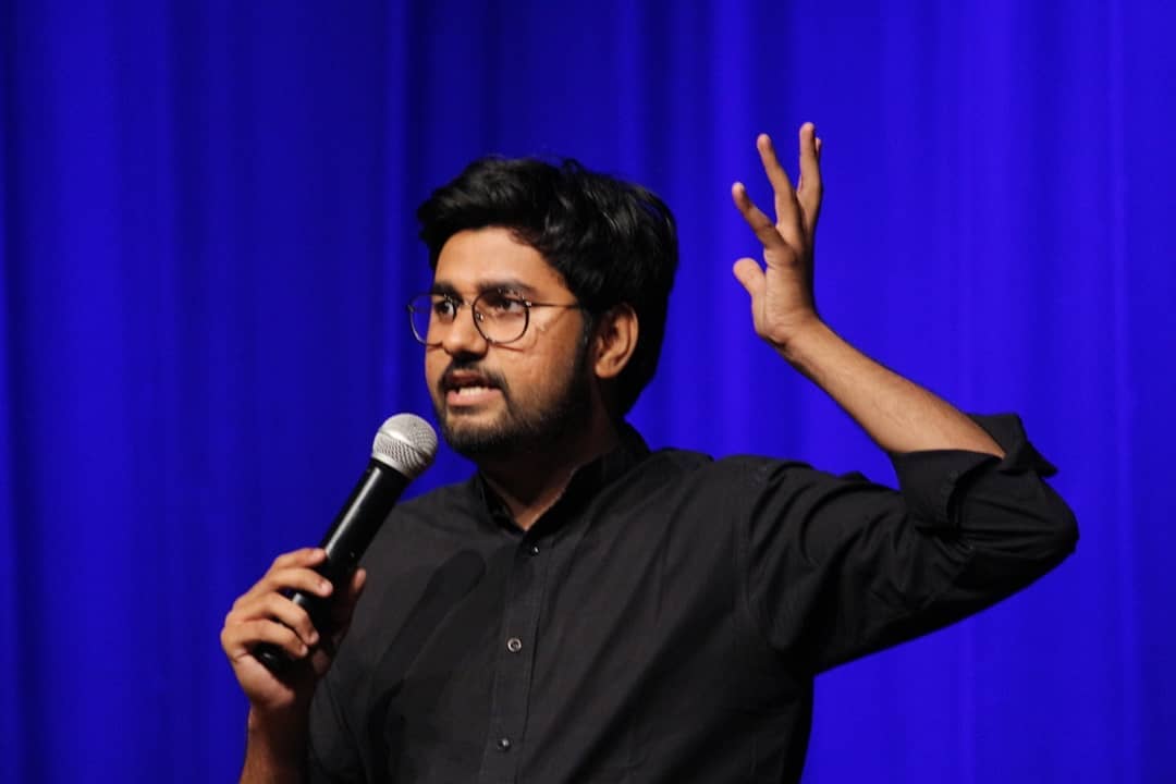 The Comedy Factory,  comedyshow, comeon, standupcomedy, comedians, showtime, laughter, shows, comediansofinstagram, jatirehje, instafunny, funny, lol, comedy, savage, asia, gujarat, amazing, Ahmedabad, urbangujarati, gujjus, gujjucomedy, instagram, throwback