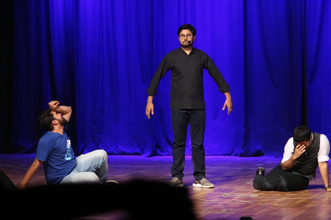 The Comedy Factory,  comedyshow, comeon, standupcomedy, comedians, showtime, laughter, shows, comediansofinstagram, jatirehje, instafunny, funny, lol, comedy, savage, asia, gujarat, amazing, Ahmedabad, urbangujarati, gujjus, gujjucomedy, instagram, throwback
