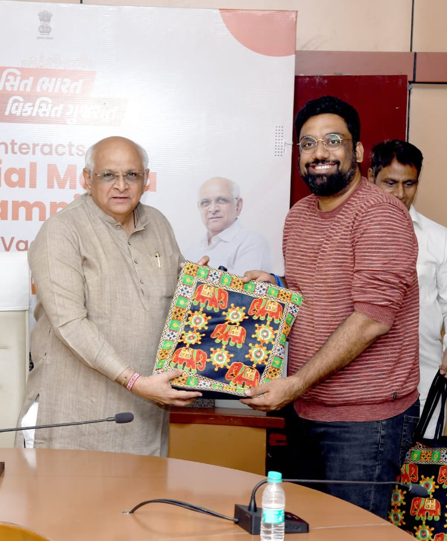 The Comedy Factory,  Lavari, thecomedyfactory, cmogujarat, bhupendrapatel, socialmediachampions, vadodara, barodian