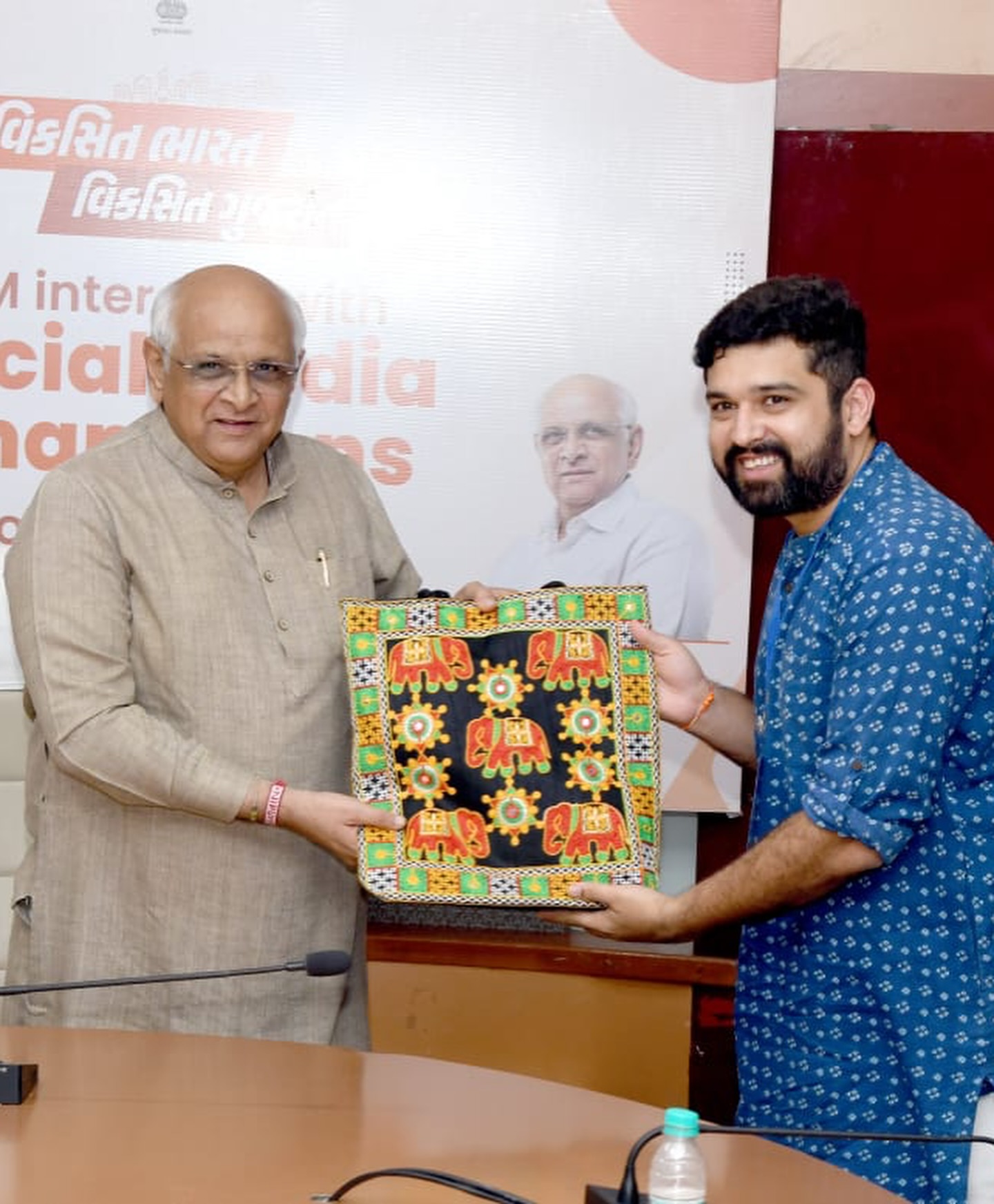 The Comedy Factory,  Lavari, thecomedyfactory, cmogujarat, bhupendrapatel, socialmediachampions, vadodara, barodian